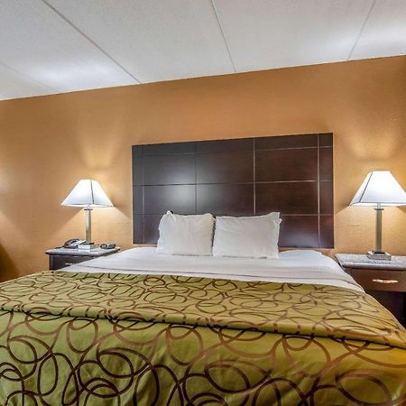 Quality Inn Tully I-81 Экстерьер фото